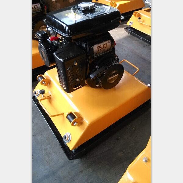 Plate compactor C-77 with Robin gasoline engine EY20 for light construction machinery